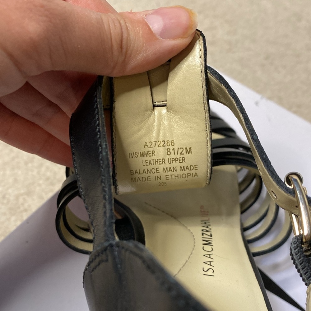 Isaac Mizrahi Wedged Leather Sandals - Picture 6 of 8